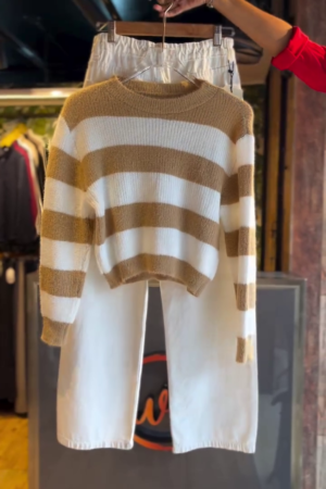 Teen Girls Brown & White Striped Pullover