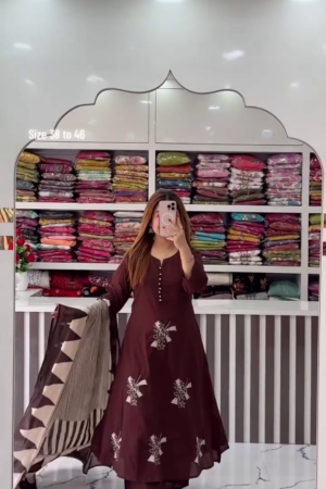 Women Floral Printed Regular Pure Cotton Kurta with Trousers